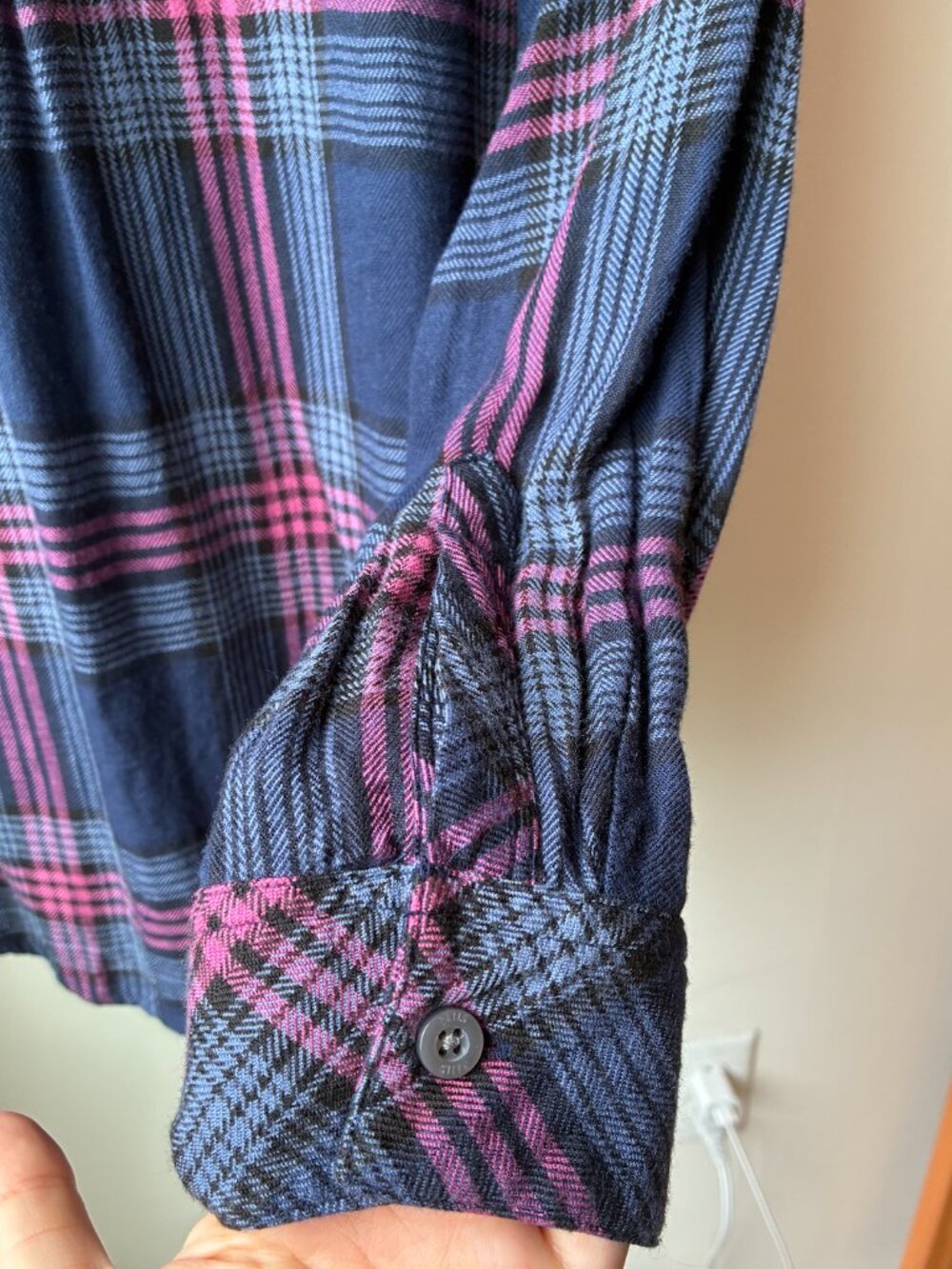 Rails Hunter Plaid Long Sleeve Shirt in Navy Rose Astor - Size M - Picture 7 of 14